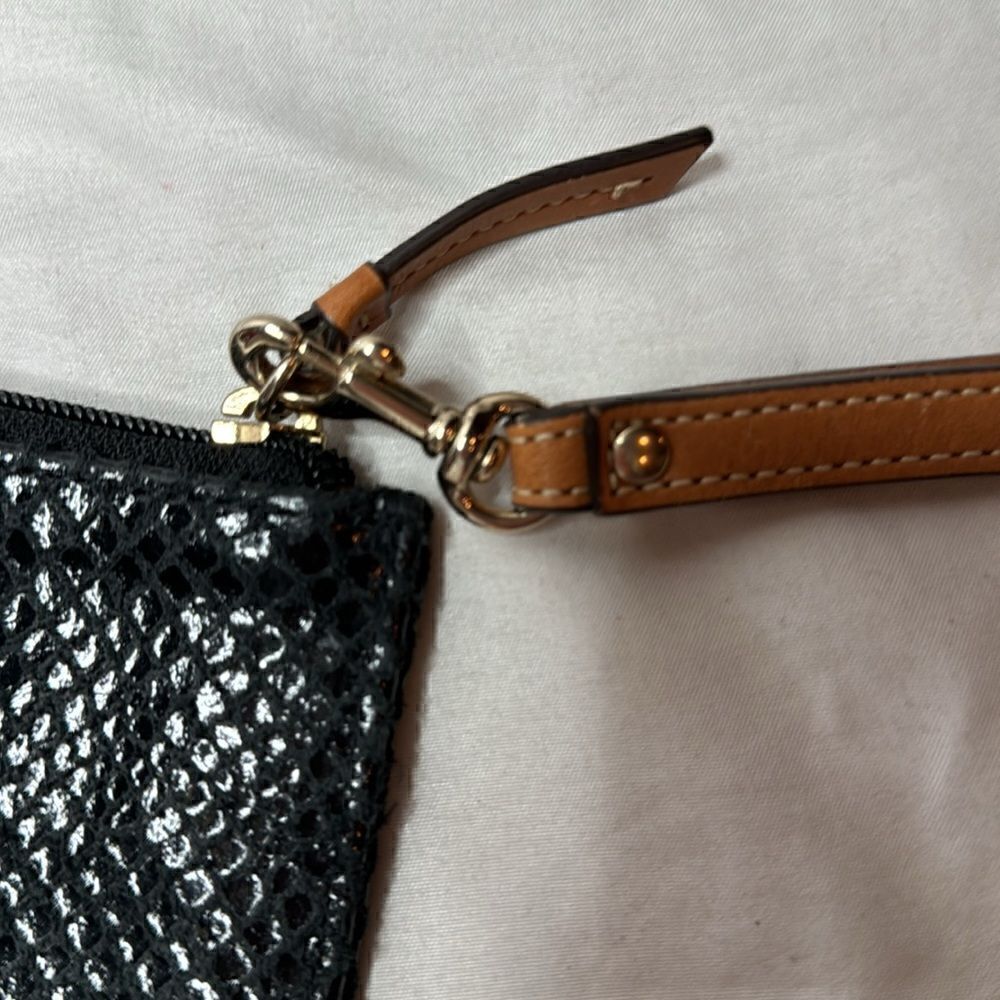 Dooney And Bourke Leather Black Python Wristlet. - Picture 3 of 6